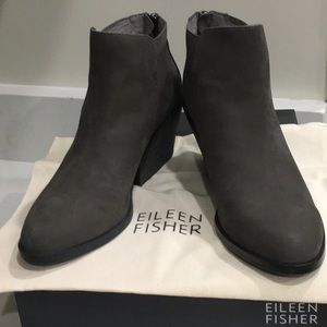 New Eileen Fisher Graphite Tumbled Nubuck Booties
